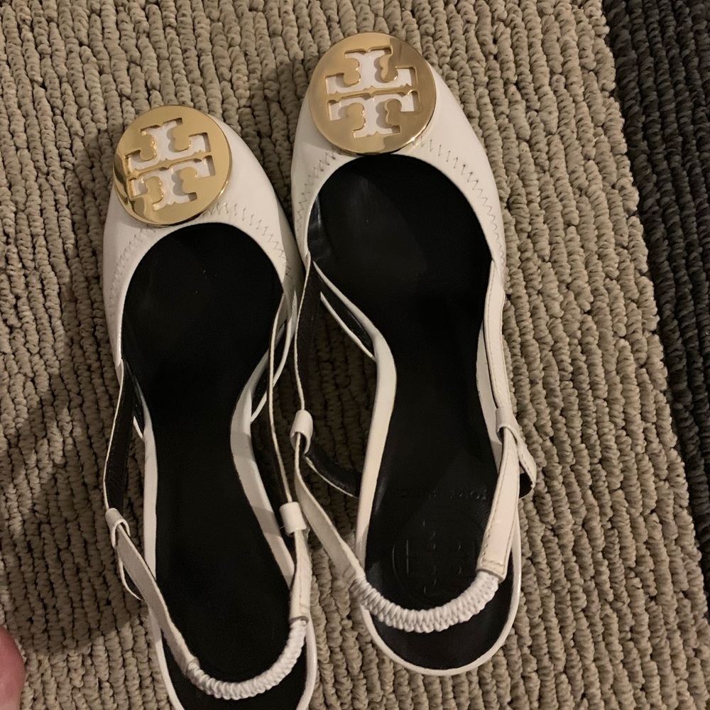 SOLD ❌ Tory Burch Wedges